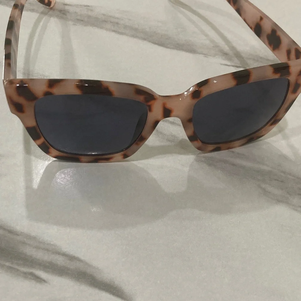J. Crew Tortoiseshell Square Sunglasses - Brown/Black
